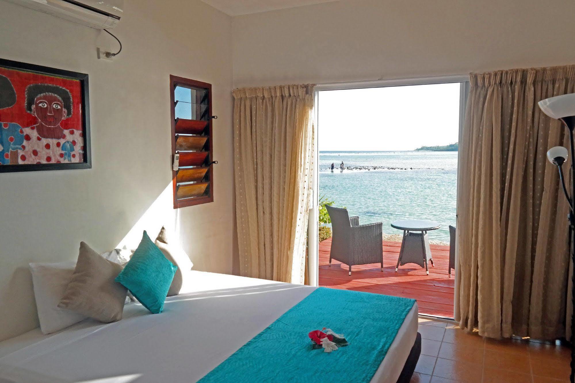 Moorings Hotel Port Vila Esterno foto