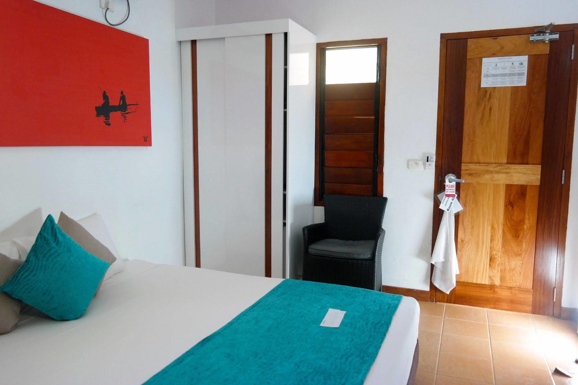 Moorings Hotel Port Vila Esterno foto