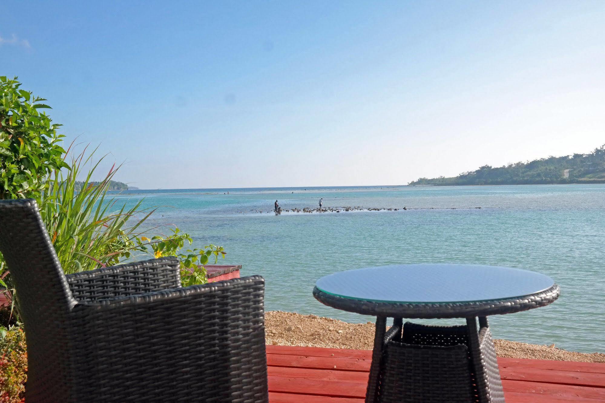 Moorings Hotel Port Vila Esterno foto