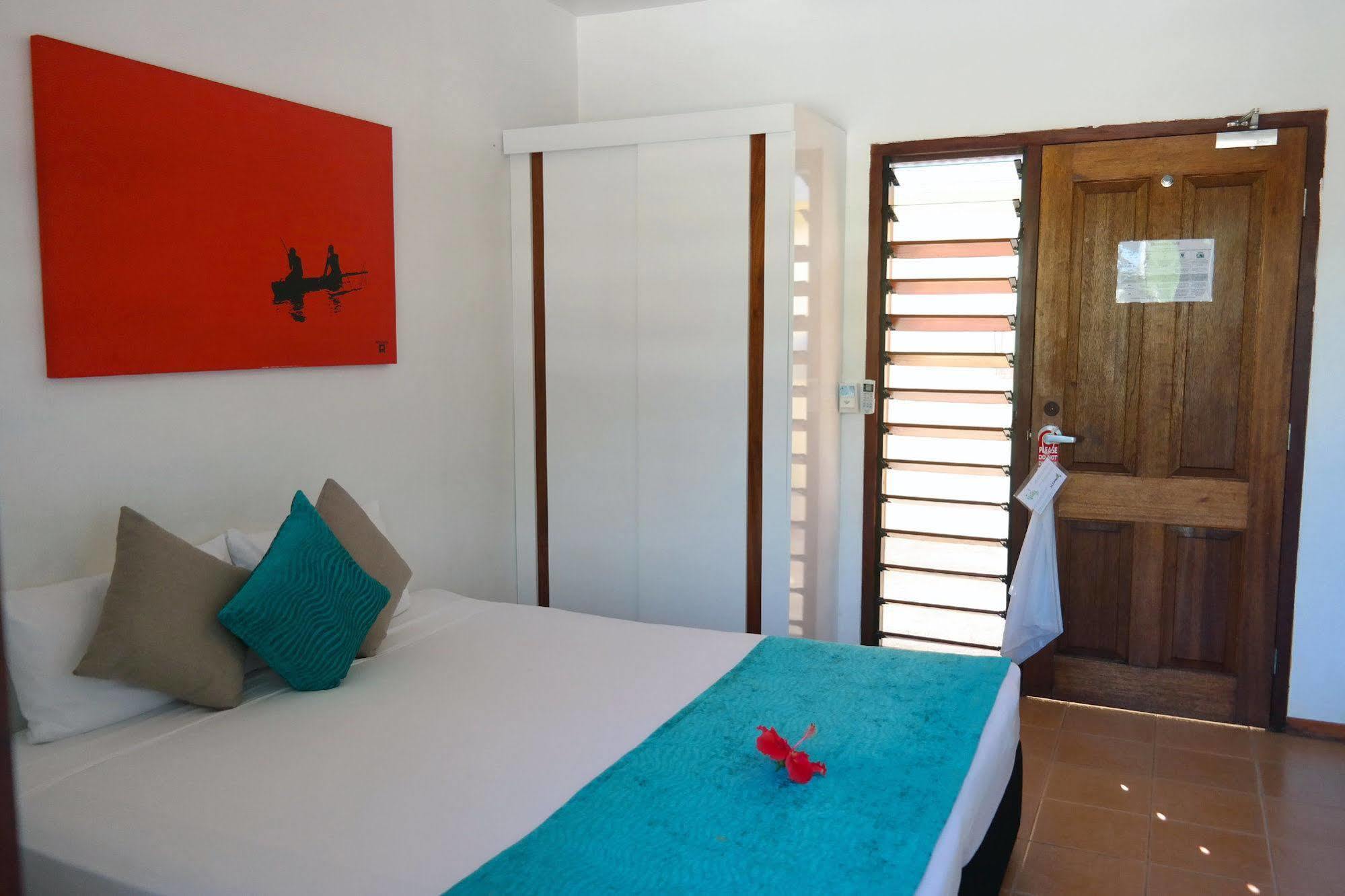 Moorings Hotel Port Vila Esterno foto