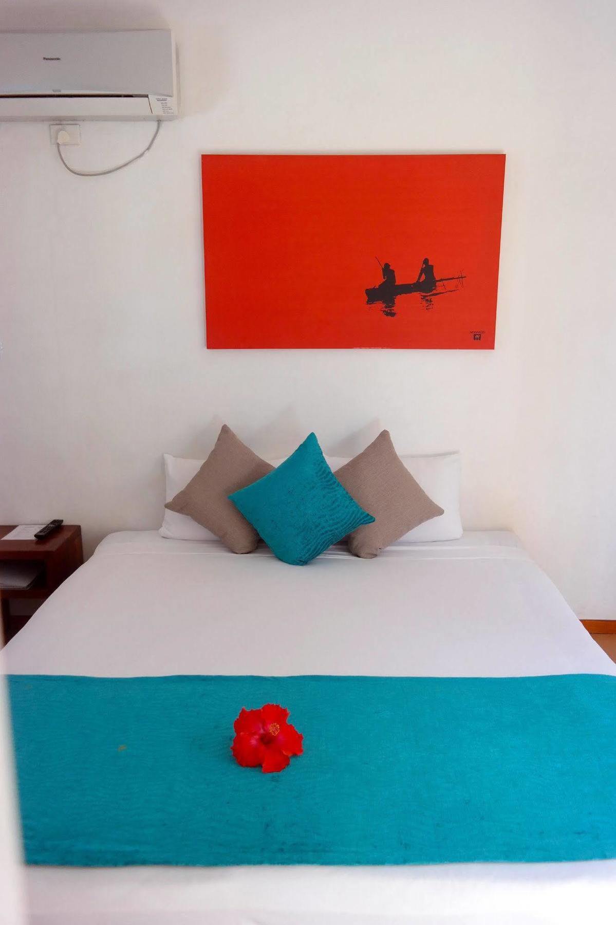 Moorings Hotel Port Vila Esterno foto