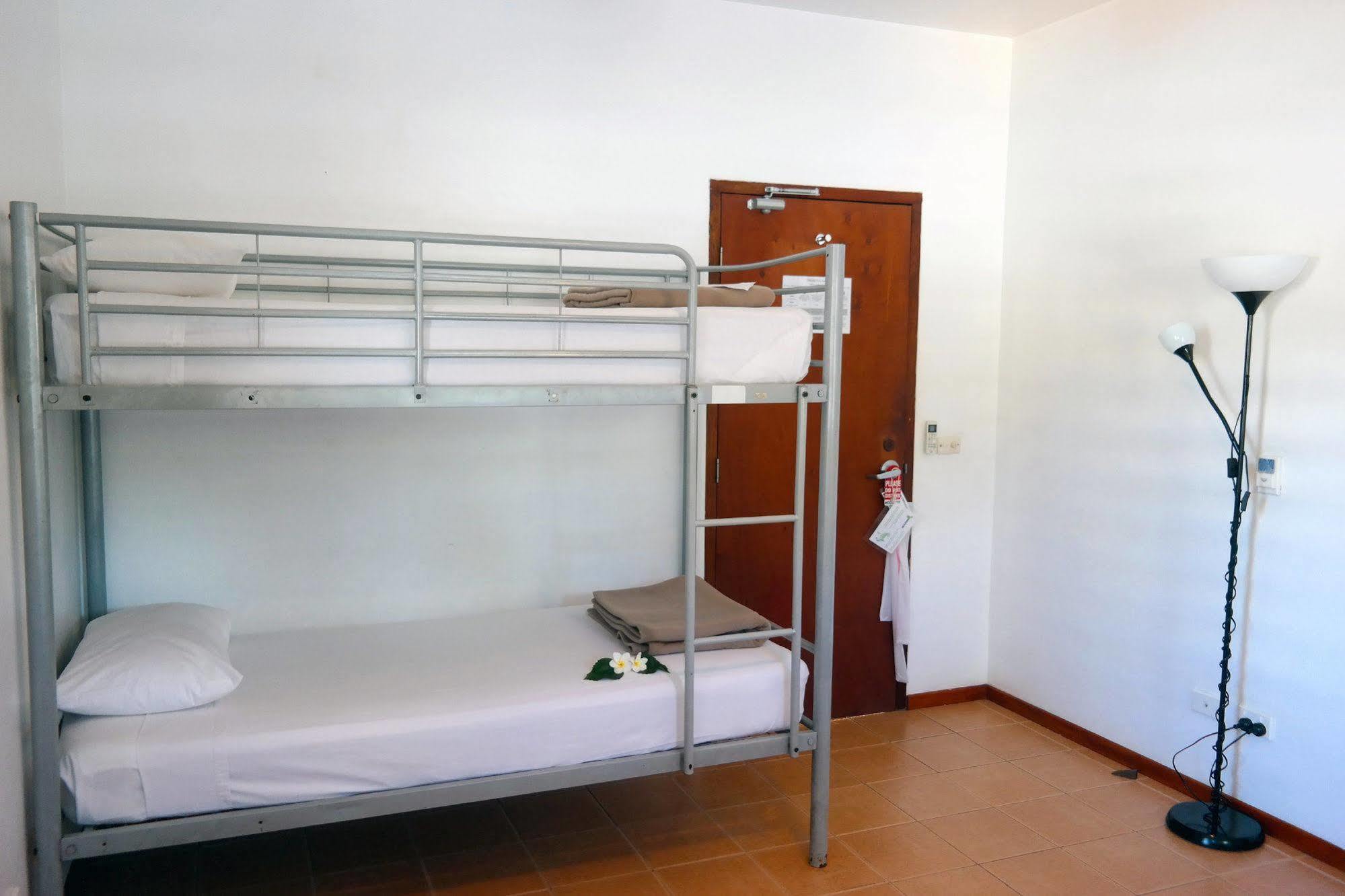 Moorings Hotel Port Vila Esterno foto
